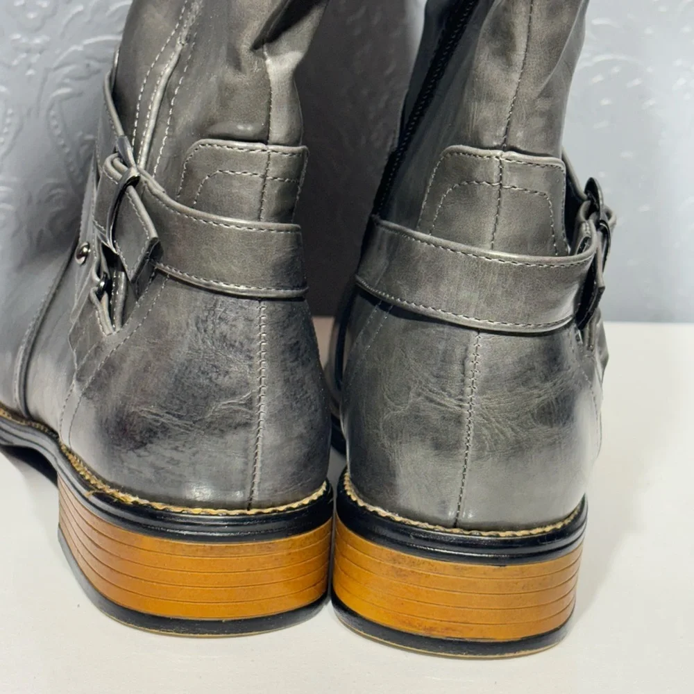 NWOT Vintage 93 Stylish Gray Over the Knee Boots Size 8 1/2‎